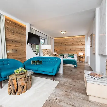 Hotell Interstar 4*