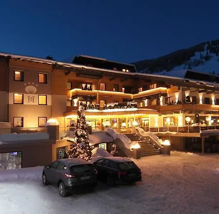 Interstar 4*